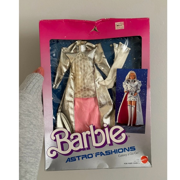 LOT OF 3 Barbie 1985 Astronaut Doll and 2 Separate Outfits - Picture 12 of 15